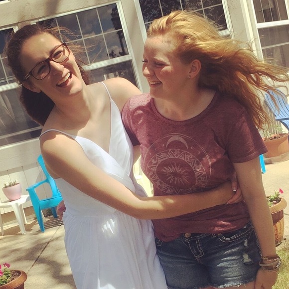 Meet your Posher, Eleanor - Picture 3 of 4